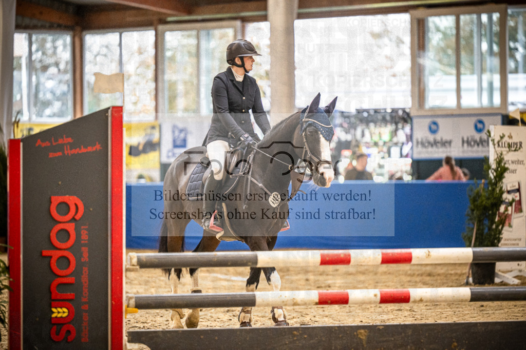 DOS_0903 | Entdecke hochwertige Reitturnierfotos von Foto Oger. Professionell, emotional und authentisch – jetzt Lieblingsmomente im Shop bestellen.Deutschlandweite Turnierfotografie. - Realisiert mit Pictrs.com