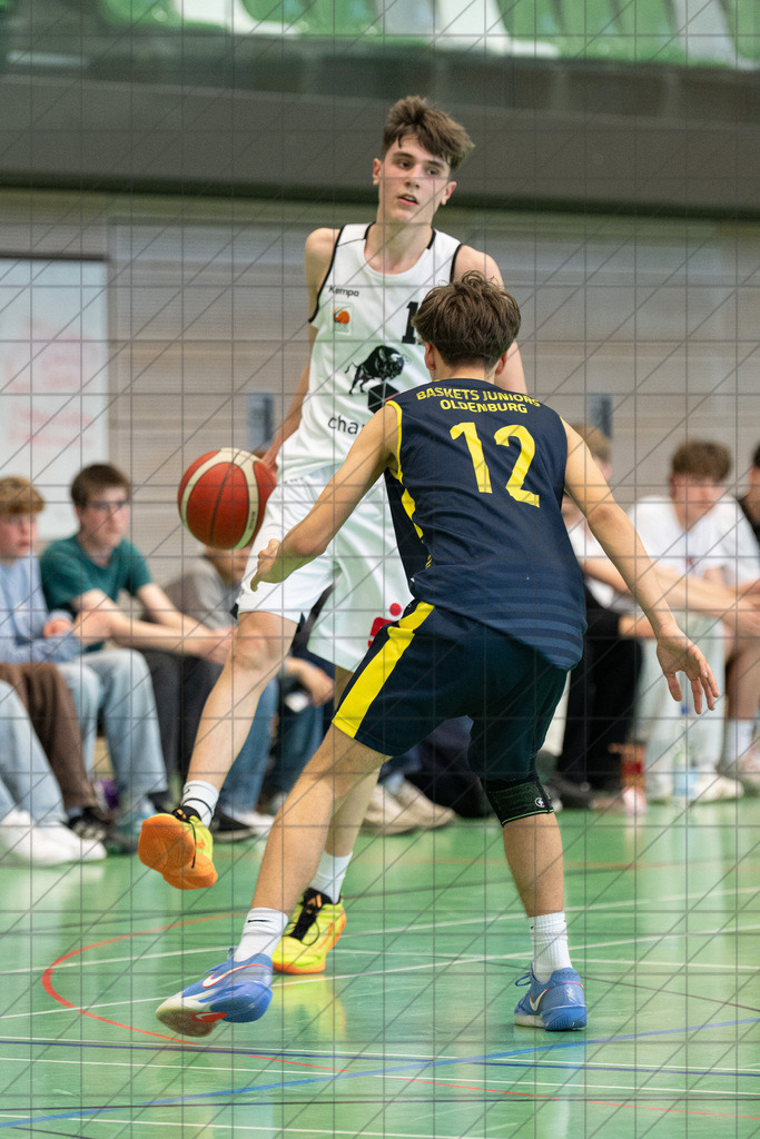 JBBL 24/25 | 04.04.2025 | Charisma Young Bulls vs. Baskets Juniors Oldenburg | 2. Runde PlayOffs Gruppe Nord, 2. Spiel | JBBL 24/25 | 04.04.2025 | Charisma Young Bulls vs. Baskets Juniors Oldenburg | 2. Runde PlayOffs Gruppe Nord, 2. Spiel - - - - - CREDIT, www.bullenfotos.de, Martin König, Hörner Weg 40, D-49078 Osnabrück, +4917663732967, Nutzung und Weitergabe nur zu den vereinbarten Zwecken. Presseanfragen an Urheber. Alle Rechte beim Urheber. - - - - - - Realisiert mit Pictrs.com