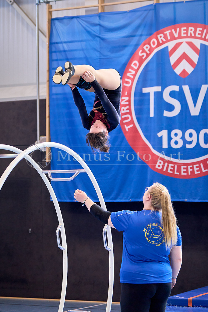C-DSC01841 | Professionelle Sportfotografie in Hamburg, Schleswig-Holstein und Niedersachsen – spezialisiert auf Rhönrad, Geräteturnen, Leistungsturnen und rhythmische Sportgymnastik. Bundesweite Begleitung von Rhönrad-Events. Jetzt Sport-Fotos - Realisiert mit Pictrs.com
