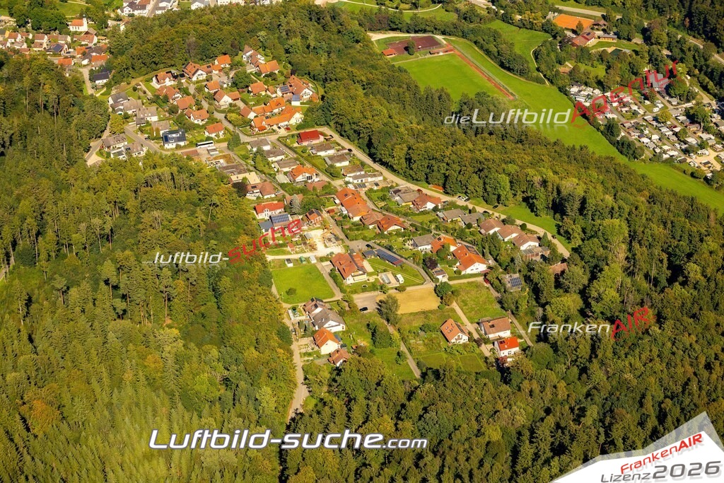 Das Luftbild zeigt :  Breitenbrunn - Die Luftaufnahme wurde 2023 vom UL-Flugzeug aus erstellt ( keine Drohne ) - Hochauflösende Luftaufnahme - Für grossformatige Ausdrucke geeignet. Die Geschenkidee !Mit Lizenz und Bildrechte bestellbar
