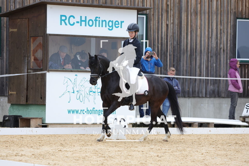 0P6A0645 | Willkommen bei Brunnmayr - Design & Fotografie – Ihrem Spezialisten für Reitturniere und Pferdeveranstaltungen in Oberösterreich, Salzburg und Bayern! Seit über 17 Jahren sind wir leidenschaftlich dabei.