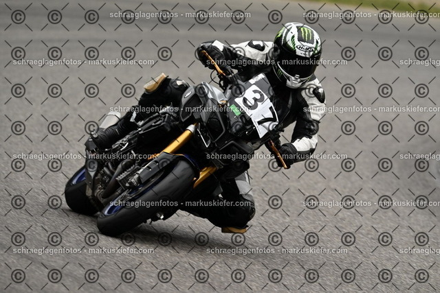 25bt02-1324 | markuskiefer.com - Realisiert mit Pictrs.com