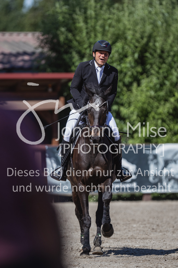 230610_Mühlen_A-Spr1-620 | Deine schönsten Turniermomente als professionelle Fotos! Entdecke hochwertige Pferdesport-Fotografie im Online-Shop. Jetzt Fotos finden & bestellen!