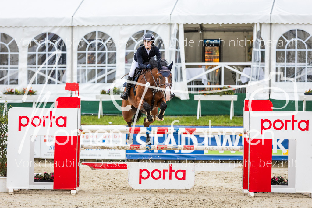 BHO-2PhSpr-M-211 | MomenTaufnahmen Pferdesportfotos