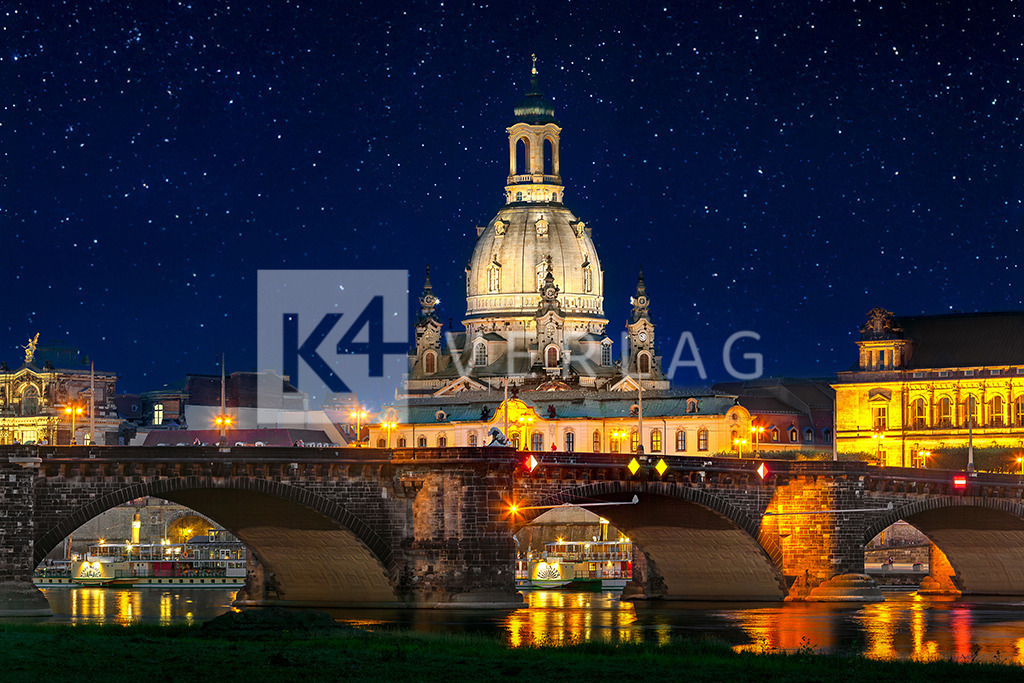Frauenkirche-Augustusbrücke-Dampfer_MG_6103 | Blick auf die Frauenkirche in der historischen Altstadt Dresdens an der Elbe - Realisiert mit Pictrs.com