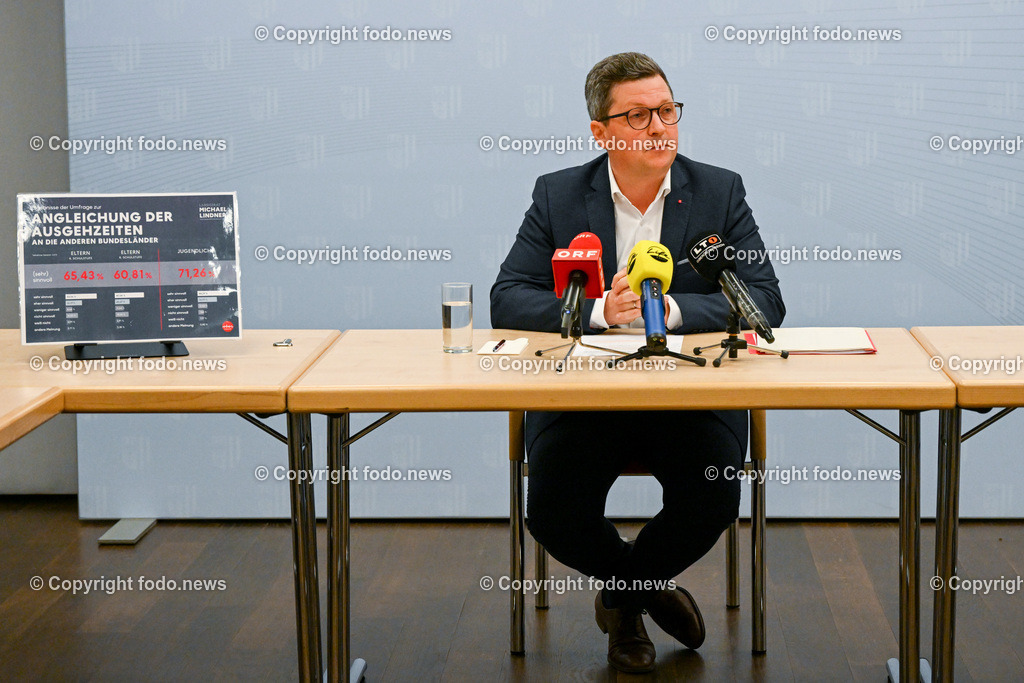 Pressekonferenz LR Michael Lindner (SP)_ Jugendschutz auf Hoehe der Zeit_ 12.04.2023-7 | 12.04.2023, Presseclub Linz, AUT, Pressekonferenz LR Michael Lindner (SP), Jugendschutz auf Hoehe der Zeit-Praesentation der Ergebnisse zur Beteiligung, im Bild LR Michael Lindner (SP)