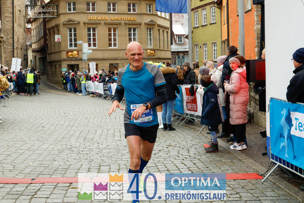 VR Bank Hauptlauf 10km | 40. Optima 3koenigslauf 2026 - Realisiert mit Pictrs.com