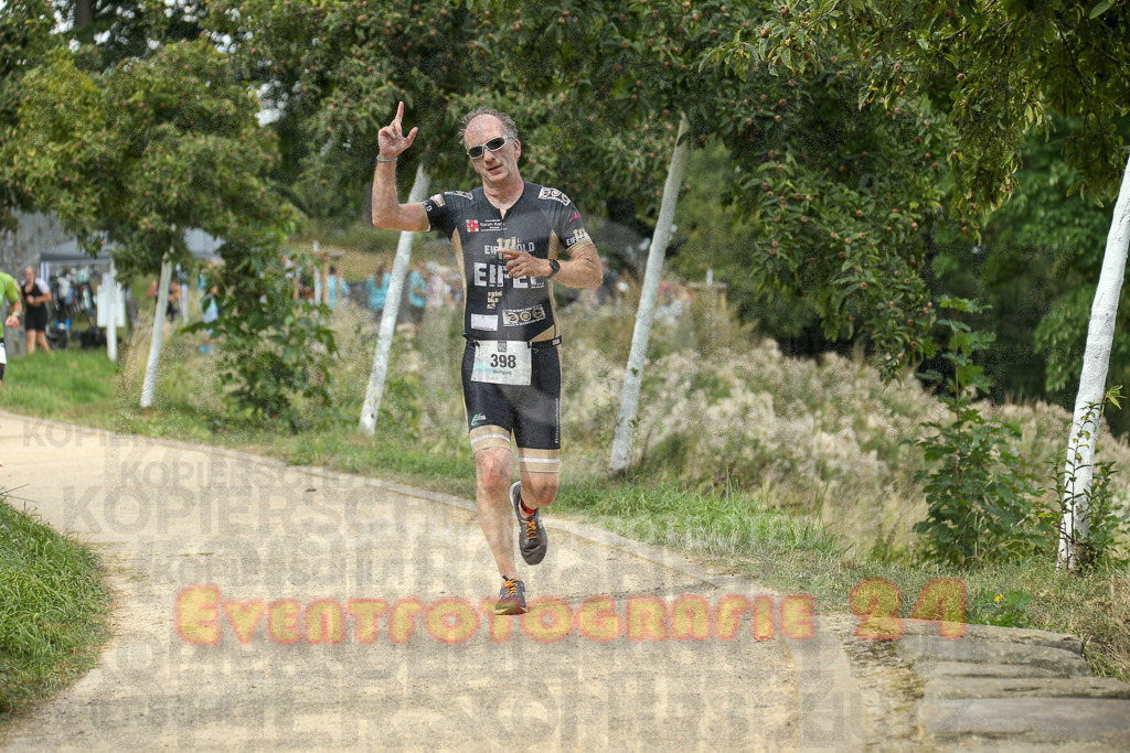 250824_1346_EX1_3613 | Sportfotografie im Rhein-Sieg Kreis, Köln, Bonn, NRW, Rheinland Pfalz, Hessen, etc. Unser Tätigkeitsfeld umfasst den Laufsport vom Volkslauf über den Marathon, Duathlon, Triathon bis zum Ultralauf wie Kölnpfad Ultra oder Schindertrail.