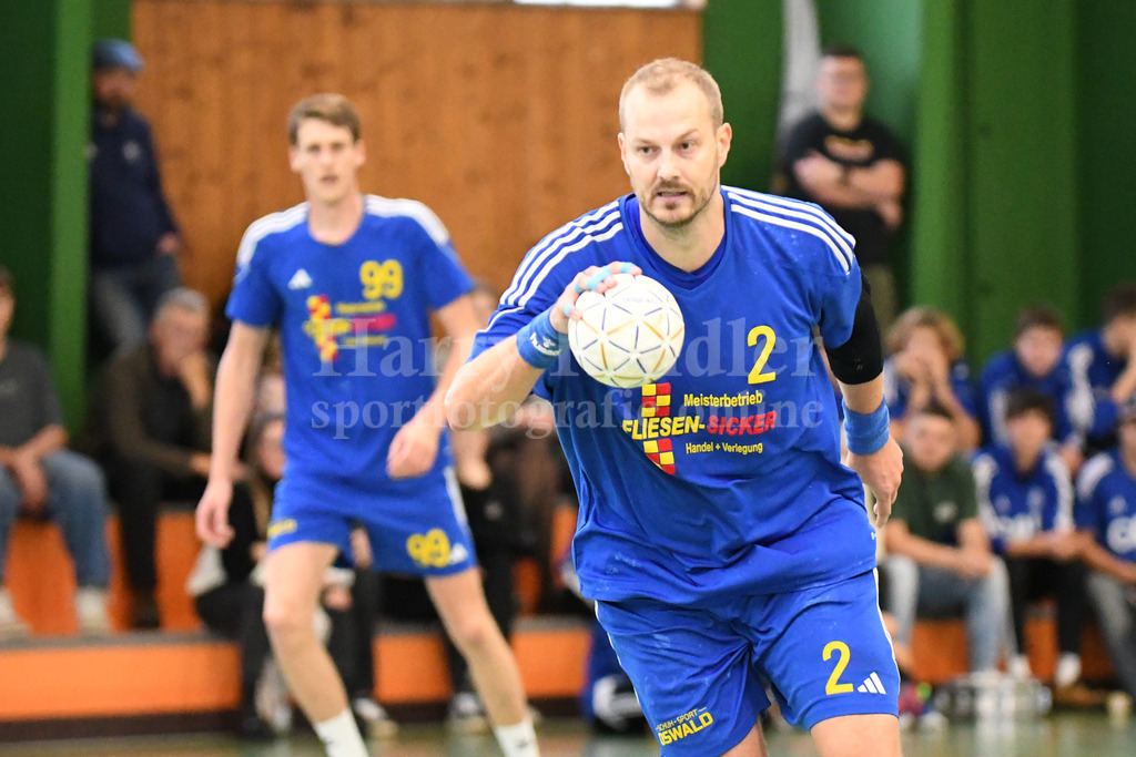SSG Metten :  VfL Waldkraiburg | SSG Metten :  VfL Waldkraiburg  35:24  Karel Kveton (SSG Metten) - Realisiert mit Pictrs.com