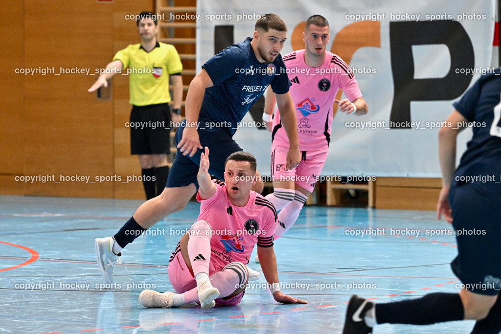 Carinthia Flamengo Futsal Club vs. LPSV-K | #9 Dino Matoruga LPSV-K, #7 Enes Brdjanovic Carinthia Flamengo, #24 Zoran Vukovic Carinthia Flamengo, Carinthia Flamengo Futsal Club vs. LPSV-K, Carinthia Flamengo Futsal Club vs. LPSV-K am 03.11.2024 in Klagenfurt (Ballspielhalle Viktring), Austria, (Photo by Bernd Stefan)
