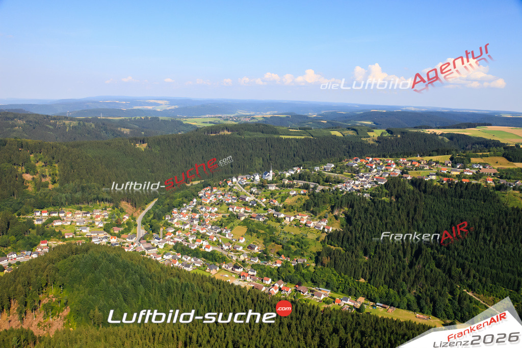 Die Luftaufnahme der Stadt Wilhelmsthal wurde vom UL-Flugzeug heraus erstellt ( keine Drohne )- hohe Auflösung für beste Qualität