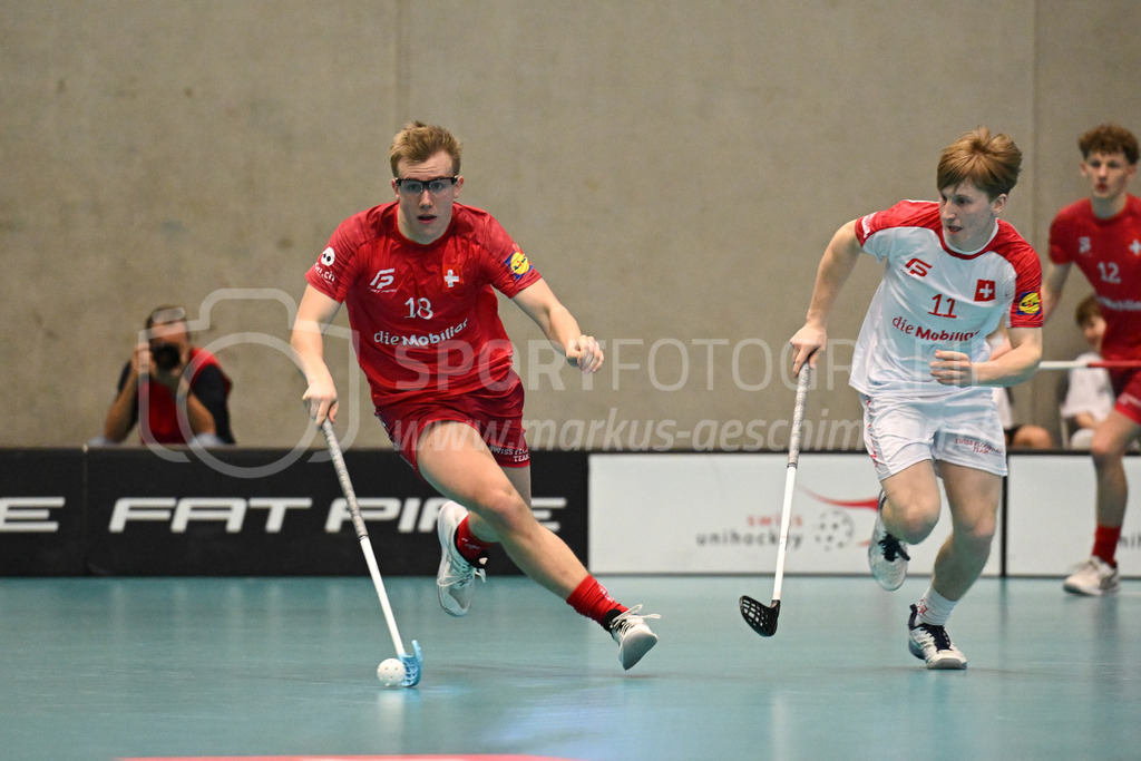 Switzerland B U19 vs Switzerland U19 - 4. February 2024 | Switzerland B U19 vs Switzerland U19
U19 Men International Matches in Switzerland
GoEasy Arena, Siggenthal Station
Switzerland forward #18 Nils Boman and Switzerland forward #11 Andrin Möckli.
Credit: Markus Aeschimann | <a href="https://www.markus-aeschimann.ch">Sportfotografie Markus Aeschimann</a> | <a href="https://www.instagram.com/sportfotografie.aeschimann">@sportfotografie.aeschimann</a> - Realisiert mit Pictrs.com