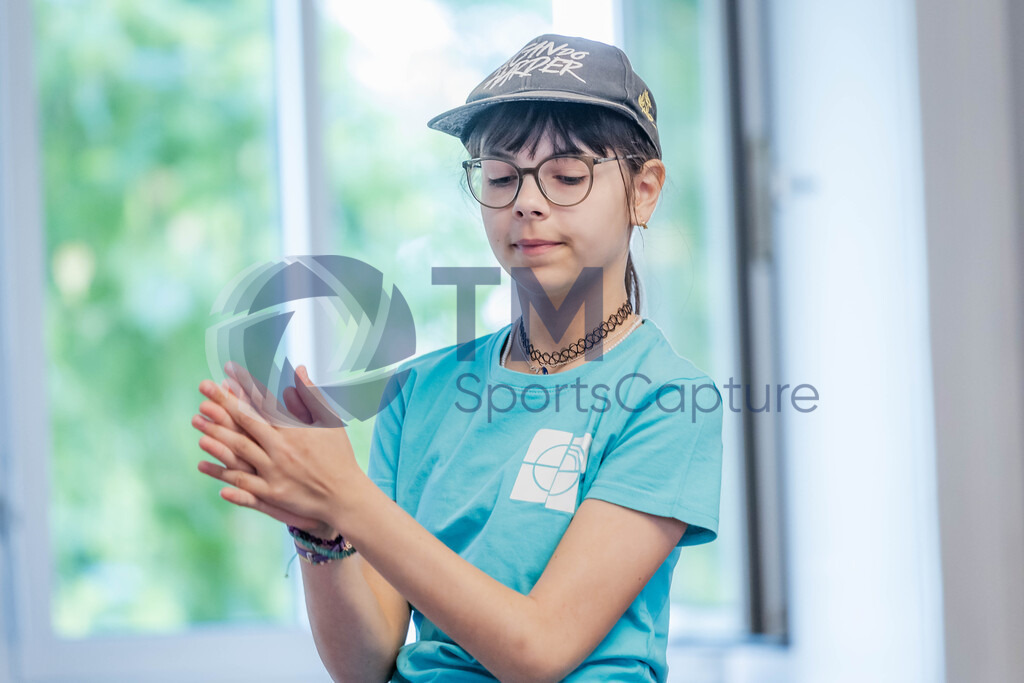 TM-20250605-0024 | Pressetermin mit Landesrätin Sara Schaar, Fachreferent für Jugend Joachim Zmölnig, der Dreikönigsaktion und Katholischen Jungschar.Spiegelsaal, Klagenfurt, Österreich.Copyright: TM Sportscapture/Matthias Trinkl