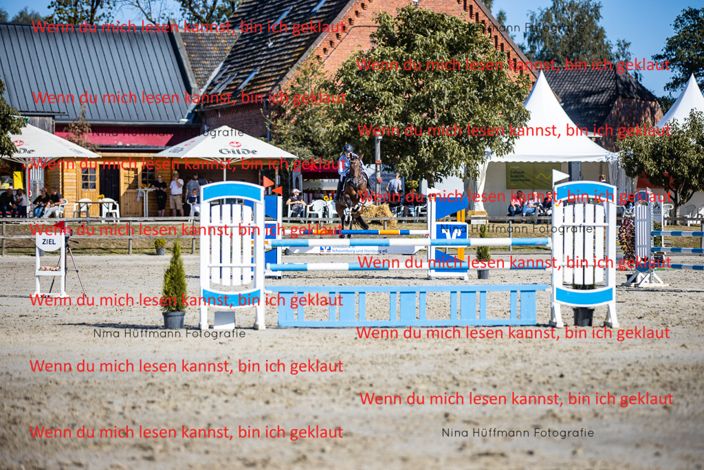 BK1A5844 | Turnierbilder Turnierfotos Nina Hüffmann Turnierfotografie Pferdefotografie Tierzeichnung Haustierzeichnung Pferdezeichnung Hundezeichnung Videograf  - Realisiert mit Pictrs.com