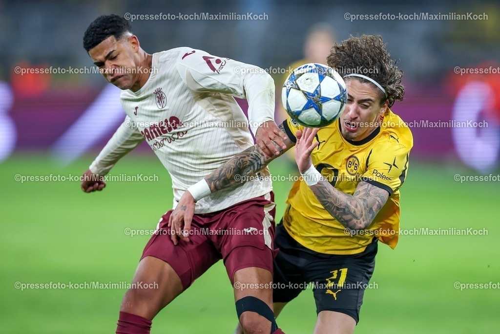 UCL25112502132 | 25.11.2025, Fußball, UEFA Champions League, Borussia Dortmund - FC Villarreal, BVB Stadion, 5. Spieltag, Saison 2025 2026: Santiago Mourino&nbsp;(FC Villarreal #15) im Zweikampf gegen  Fabio Silva&nbsp;(BVB #21)  Regulations prohibit any use of photographs as image sequences and or quasi-video.