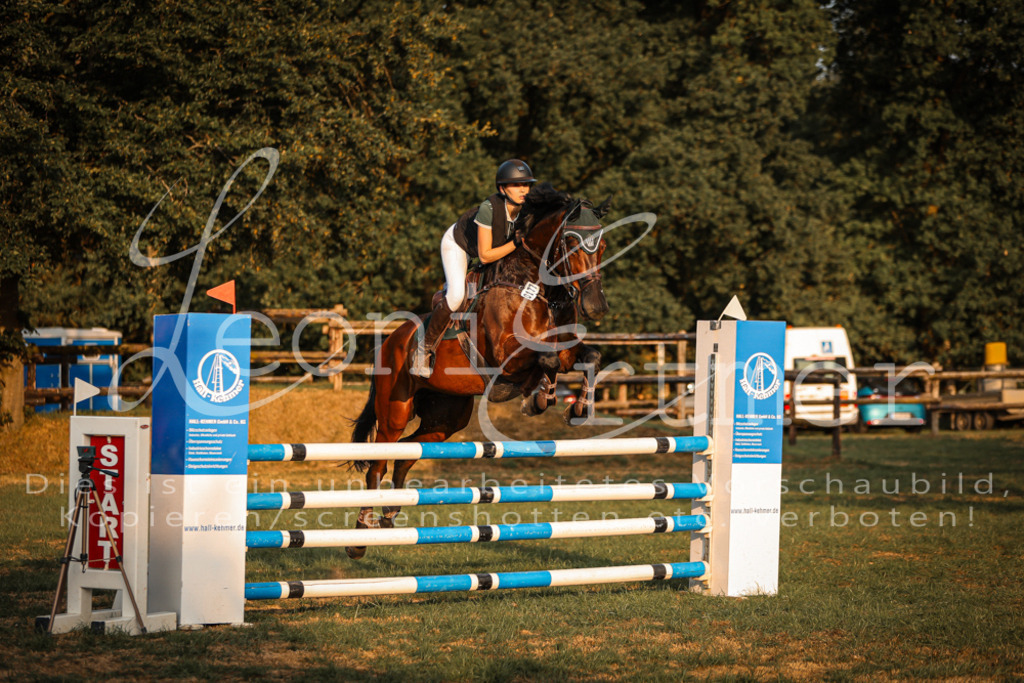 24.FrSpL00120 | Leoni Ertmer Photography - Realisiert mit Pictrs.com