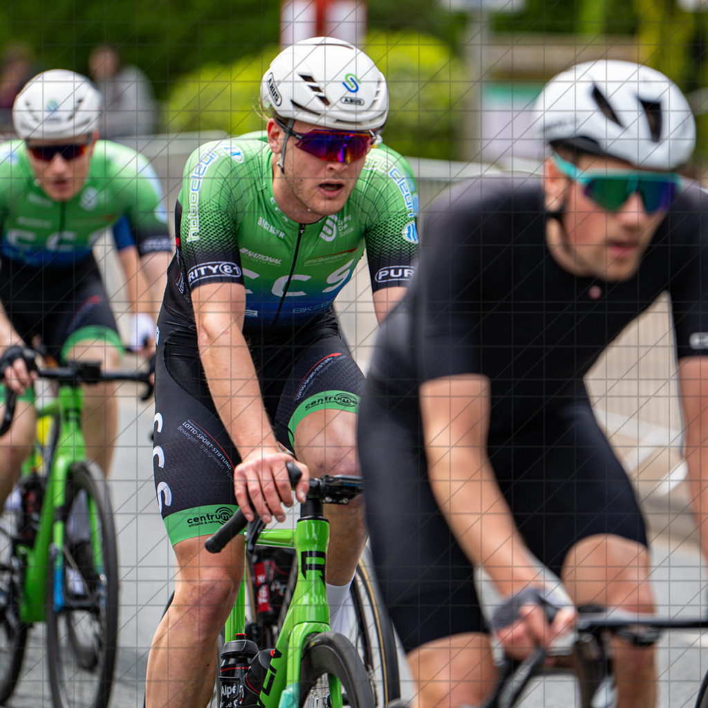 Großer Preis von Buchholz | Rennen UCI-Sportgruppe CT und Elite Amateure | Buchholz in der Nordheide, Deutschland, 29.05.25: Großer Preis von Buchholz | Rennen UCI-Sportgruppe CT und Elite AmateureCREDIT:www.bullenfotos.de, Martin König, Hörner Weg 40, D-49078 Osnabrück, +4917663732967Nutzung und Weitergabe nur zu den vereinbarten Zwecken. Presseanfragen an Ersteller. Alle Rechte beim Ersteller. Honorierung nach MFM. - Realisiert mit Pictrs.com