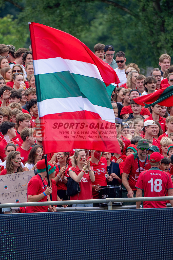 Final4_20250601-1325-HK108459 | Krefeld, Deutschland, 01.06.2025:  Feldhockey Final4 2025 – „Deutsche Feldhockey-Meisterschaften 2025“ Crefelder HTC - Rot-Weiss Köln (Finale Herren) im Gerd-Wellen-Hockeyanlage am 01.06.2025 in Krefeld, Deutschland. (Foto von Kramhöller/Fehrmann/Kaste)Krefeld, Germany, 01.06.2025: Feldhockey Final4 2025 – „Deutsche Feldhockey-Meisterschaften 2025“ Harvestehuder HTC - Düsseldorfer HC (Finale Damen) in Gerd-Wellen-Hockeyanlage at 01.06.2025 in Krefeld, Deutschland. (Foto from Kramhöller/Fehrmann/Kaste)