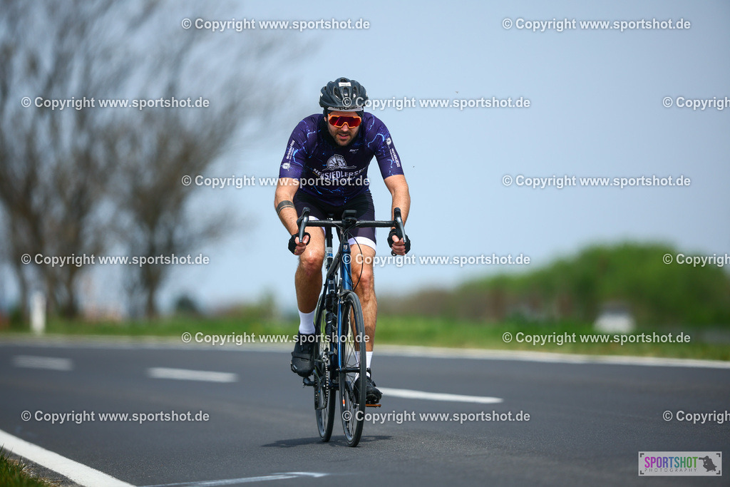 323_TRA56453 | Neusiedlersee Radmarathon 2026@sportshot_your_pictrs #yourpictures#roadtowm2029 #nrm #neusiedlerseeradmarathon #neusiedlersee #neusiedlerseetourismus #burgenland #mörbisch #nrm26 #burgenlandtourismus #voglundco #poweredbyburgenlandtourismus #radsport #rad #marathon #ucigranfondo #visitburgenland #ucigranfondoworldseries