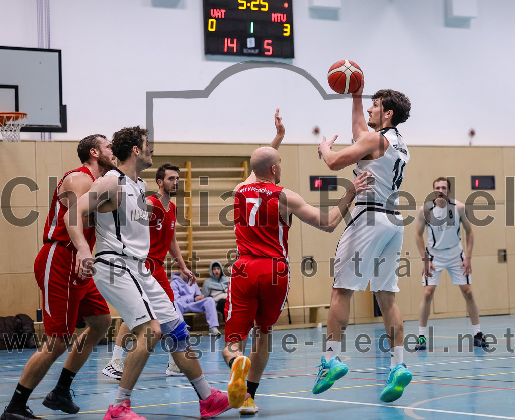 2025-12-06_047_TSV_Vaterstetten_gegen_MTV_1879_Muenchen | Vaterstetten, Deutschland, 06.12.2025:Basketball, 2. Regionalliga Süd 2025 / 2026, 9. Spieltag, TSV Vaterstetten gegen MTV 1879 München, Endergebnis: 58:83Foto: Christian Riedel / fotografie-riedel.net