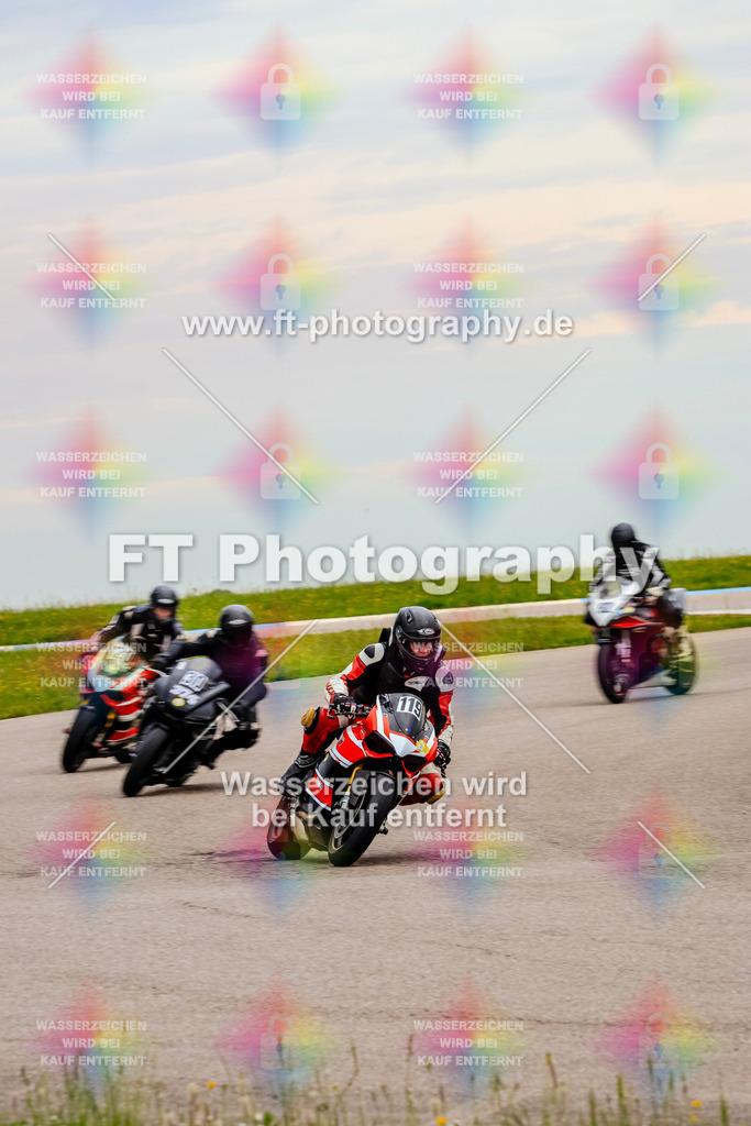 MotoTeam-1824 | Hier findet Ihr Bilder von Touristenfahrten auf der Nürburgring Nordschleife oder von anderen Veranstaltungen die ich besucht habe. Viel Spass beim Durch Schauen 