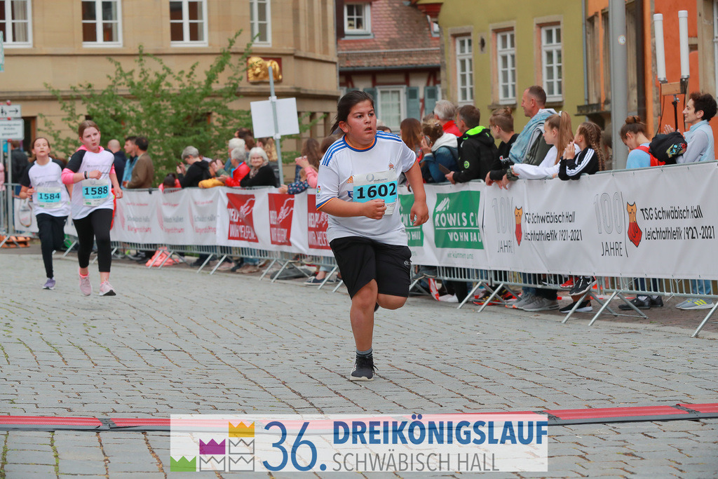 Stadtwerke Schüler und Jugendlauf 1,7km | 3koenigslauf 2022 Stadtwerke Schüler und Jugenlauf 1,7km - Realisiert mit Pictrs.com