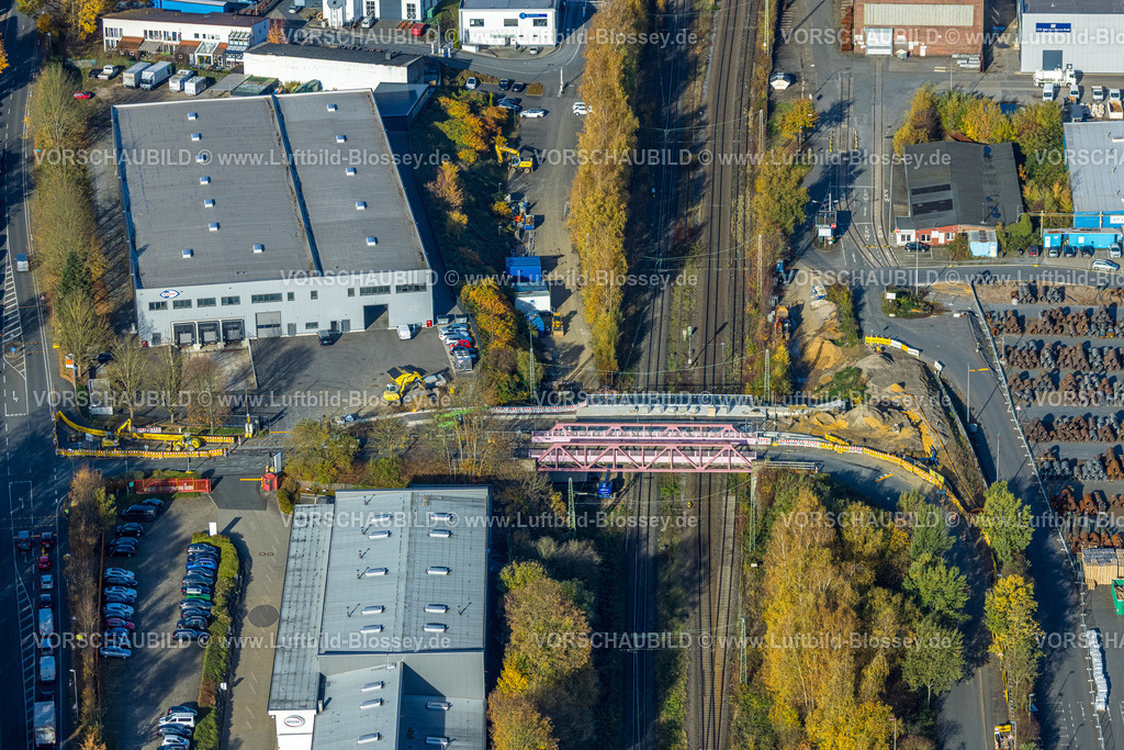 Wetter251104323 | Luftbild, Baustelle und Neubau Fußgängerbrücke Auf der Bleiche über Eisenbahnlinie, Wengern, Wetter, Ruhrgebiet, Nordrhein-Westfalen, Deutschland