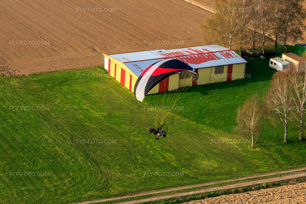 Aerial view: Club ULM de wissembourg in the district Altenstadt in Wissembourg in the state Bas-Rhin, France.Photo: IMG_63651.jpg taken on 03/30/2014 by Werner Riehm/FLY-FOTO.comResolution of the original: 4000 x 2667 pxWWW.RUNDFLUG-ELSASS.DE