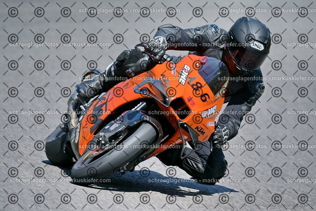 25bt04-0639 | markuskiefer.com - Realisiert mit Pictrs.com