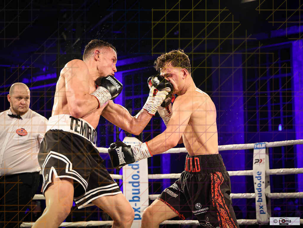 Domenik Arnold erster WM KAmpf 02 2026 tomafocus TB00144 | professionelle Sport- und Eventfotografie von Tomafocus – dynamische Bilder, emotionale Momente und hochwertige Aufnahmen für jeden Anlass. - Realisiert mit Pictrs.com
