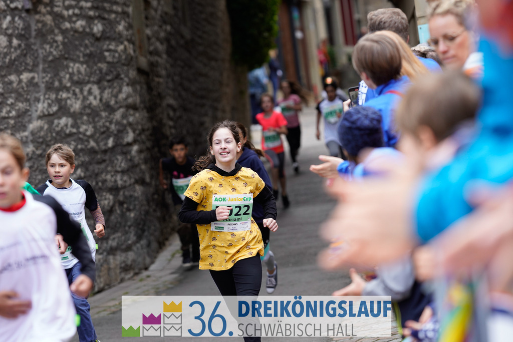 AOK Junior Cup 400m | 3Königslauf 2022 AOK Junior Cup 400m - Realisiert mit Pictrs.com