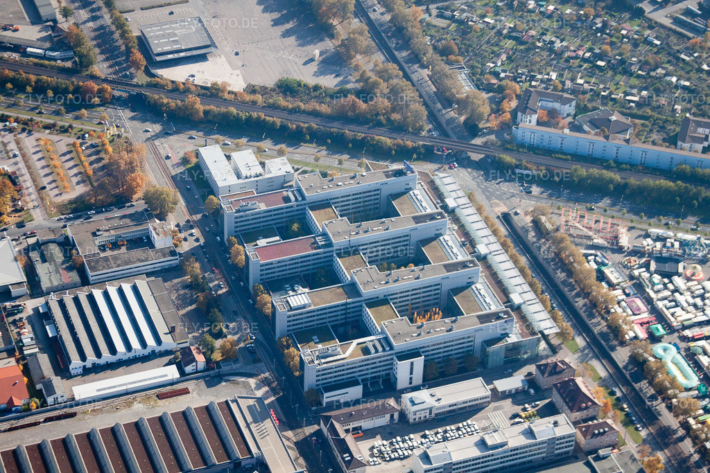 Luftbild: ENBW-Zentrale im Ortsteil Oststadt in Karlsruhe im Bundesland Baden-Württemberg in Deutschland. Foto: IMG_34994.jpg vom 31.10.2010 durch Werner Riehm/FLY-FOTO.de