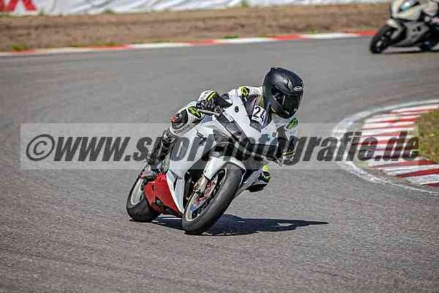 pubi6009 | Professionelle Fotos von Sportveranstaltungen, aber auch Hochzeiten und anderen Events. - Realisiert mit Pictrs.com