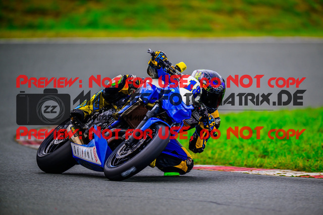 MaZZes_FotoMatrix_240728_6007705_4186 | TWIN