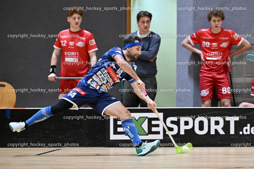 KAC Floorball vs. VSV Unihockey | #14 Michael Klemm VSV Unihockey, #32 Tim Deisinger KAC Floorball, #80 Lino Roth KAC Floorball, KAC Floorball vs. VSV Unihockey, KAC Floorball vs. VSV Unihockey am 21.03.2026 in Klagenfurt (Ballspielhalle Waidmannsdorf), Austria, (Photo by Bernd Stefan)