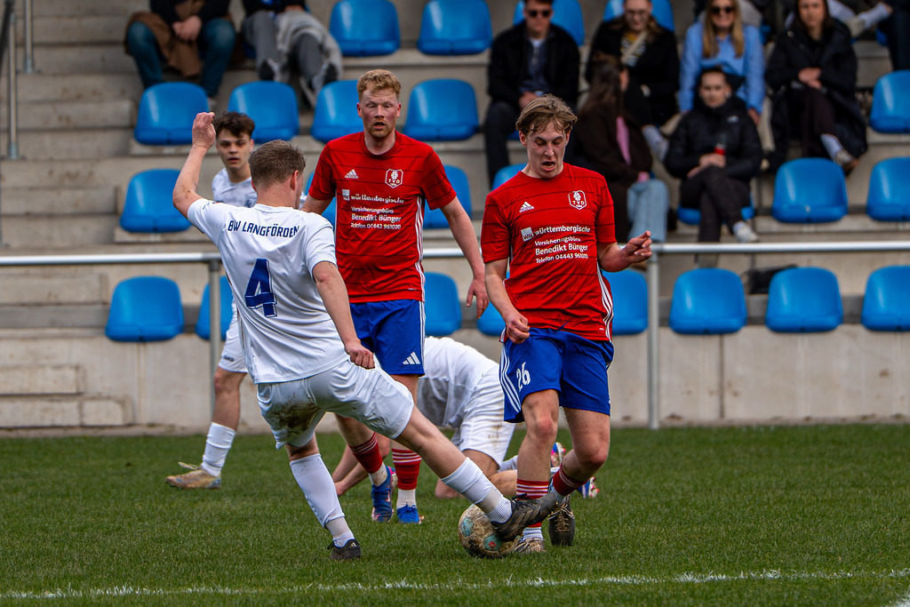 Fußball I Herren I Saison 2025-2026 I Halbfinale Kreispokal VEC I  BW Langförden - TV Dinklage II I 19058 | jns.sportfotos - Realisiert mit Pictrs.com