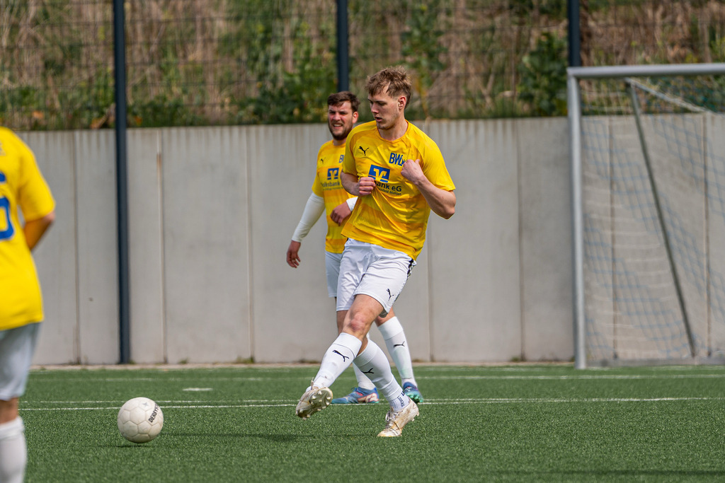 Fußball I Herren I Saison 2025-2026 I 1. Kreisklasse VEC I 18. Spieltag I BW Lohne III - SV Fortuna Einen I 23305-2 | jns.sportfotos - Realisiert mit Pictrs.com