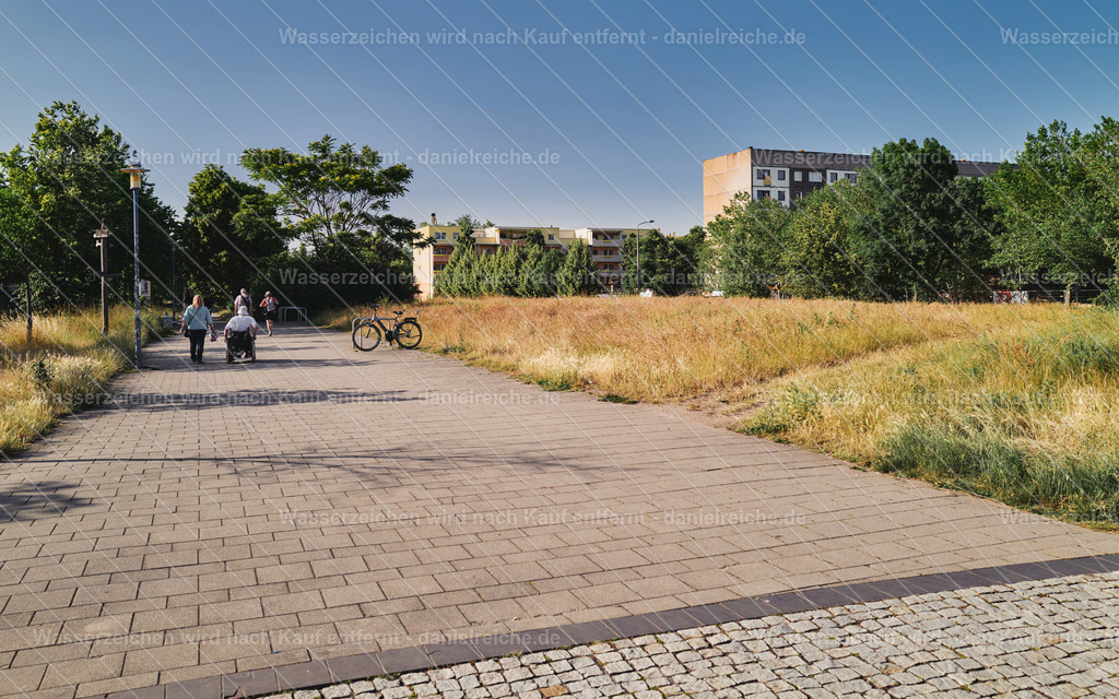 Leipzig Grünau Nord Am Jupiterplatz WK7 (Sommer 2025) | Leipzig Grünau Nord Am Jupiterplatz WK7 (Sommer 2025) - Realisiert mit Pictrs.com