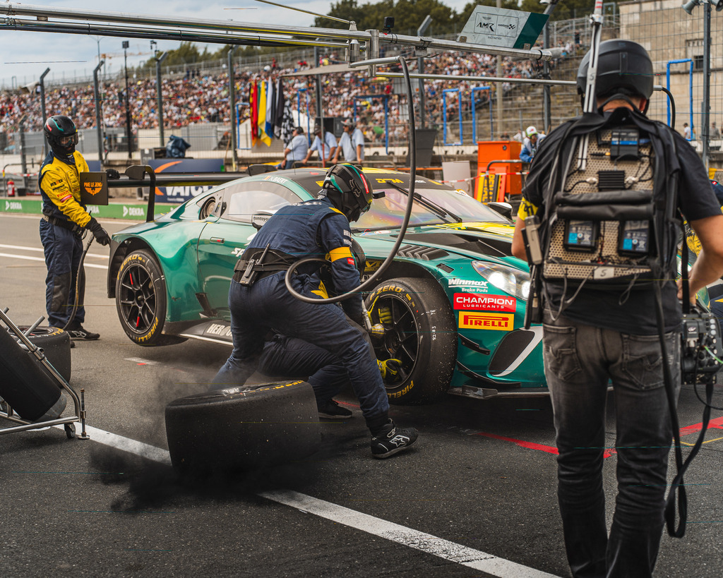 TXO06608 | Exklusive Motorsport-Fotografie aus Leipzig von TXO Media – für Rennfahrer, Teams & Sponsoren. Sausemuth liefert starke Bilder, die Emotion zeigen. Jetzt buchen & glänzen! - Realisiert mit Pictrs.com
