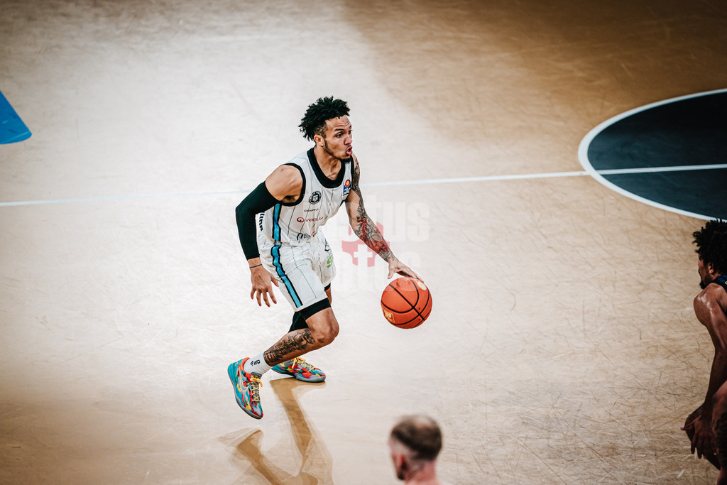 Basketball | Männer | Saison 2024/2025 | easyCredit Basketball Bundesliga | 4. Spieltag | Veolia Towers Hamburg vs. EWE Baskets Oldenburg | 06.10.2024 | Jaizec Lottie (#4, Veolia Towers Hamburg)