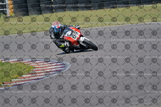 26BT01-1612 | 069 - Realisiert mit Pictrs.com