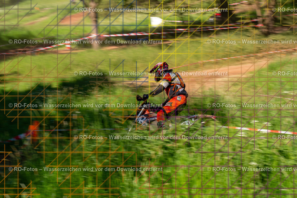Wolfshausen 3 Lauf -1674 | Sportfotografie von RO-Fotos: Motorsport, Motocross, Enduro, Laufveranstaltungen und Triathlon. Professionelle Fotos von Sportlern und Events. - Realisiert mit Pictrs.com
