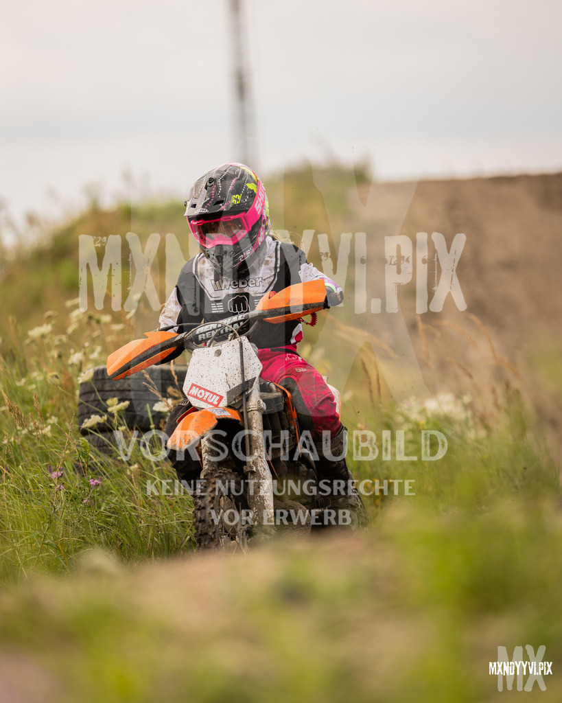 866A1640 | mxndyyvipix