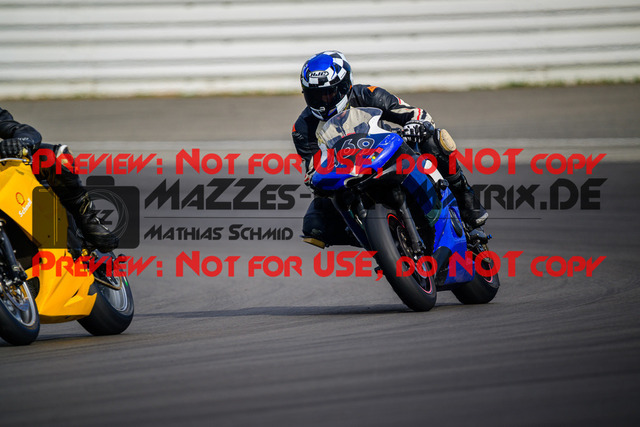 MaZZes_Fotomatrix_20250421_6007705_1329 | ROT