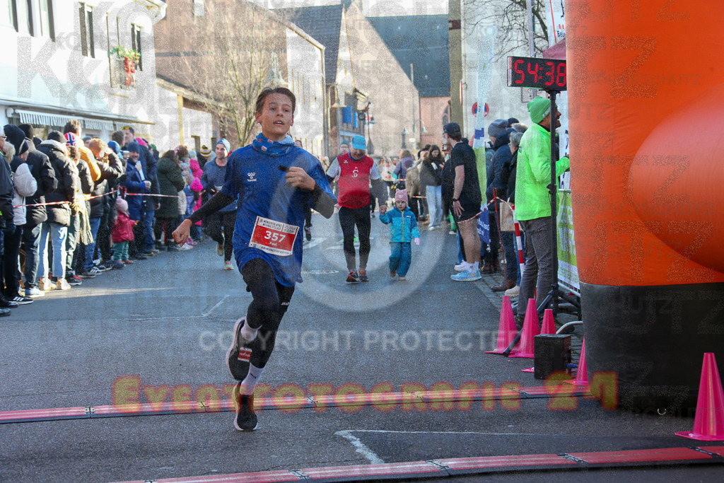 241201_1230_EX1_2443 | Sportfotografie im Rhein-Sieg Kreis, Köln, Bonn, NRW, Rheinland Pfalz, Hessen, etc. Unser Tätigkeitsfeld umfasst den Laufsport vom Volkslauf über den Marathon, Duathlon, Triathon bis zum Ultralauf wie Kölnpfad Ultra oder Schindertrail.