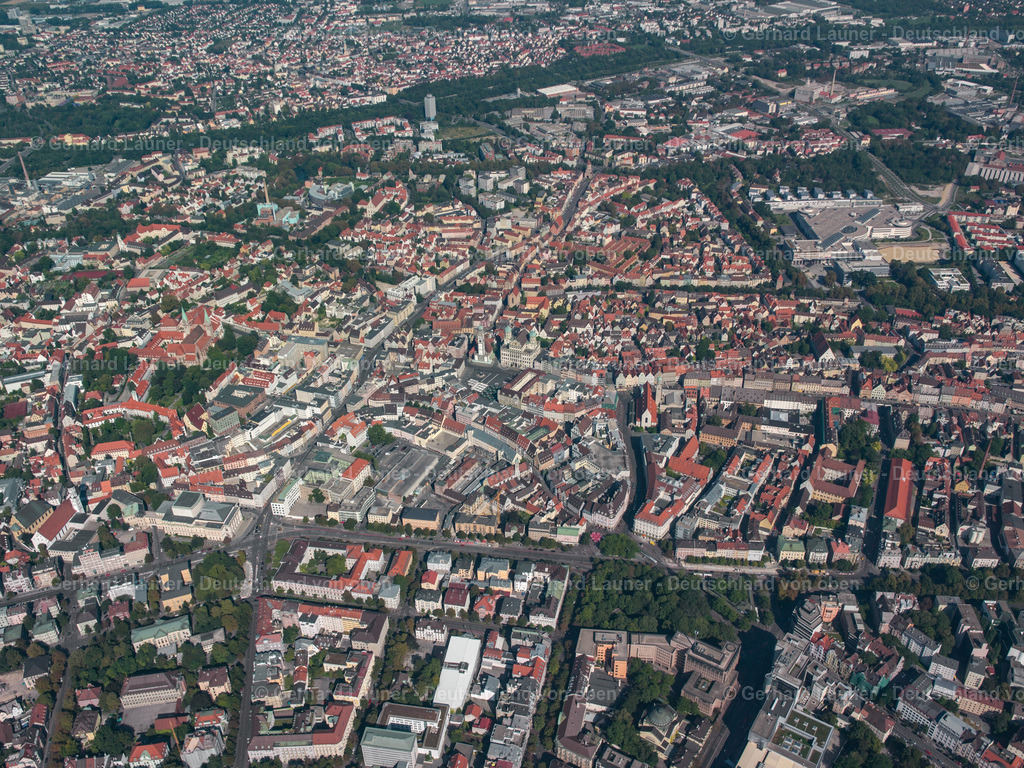 2403242 | Online-Shop für Luftbilder aus Deutschland. Seit über 45 Jahren baut Gerhard Launer das Luftbildarchiv mit unterschiedlichsten Themen stetig weiter aus.