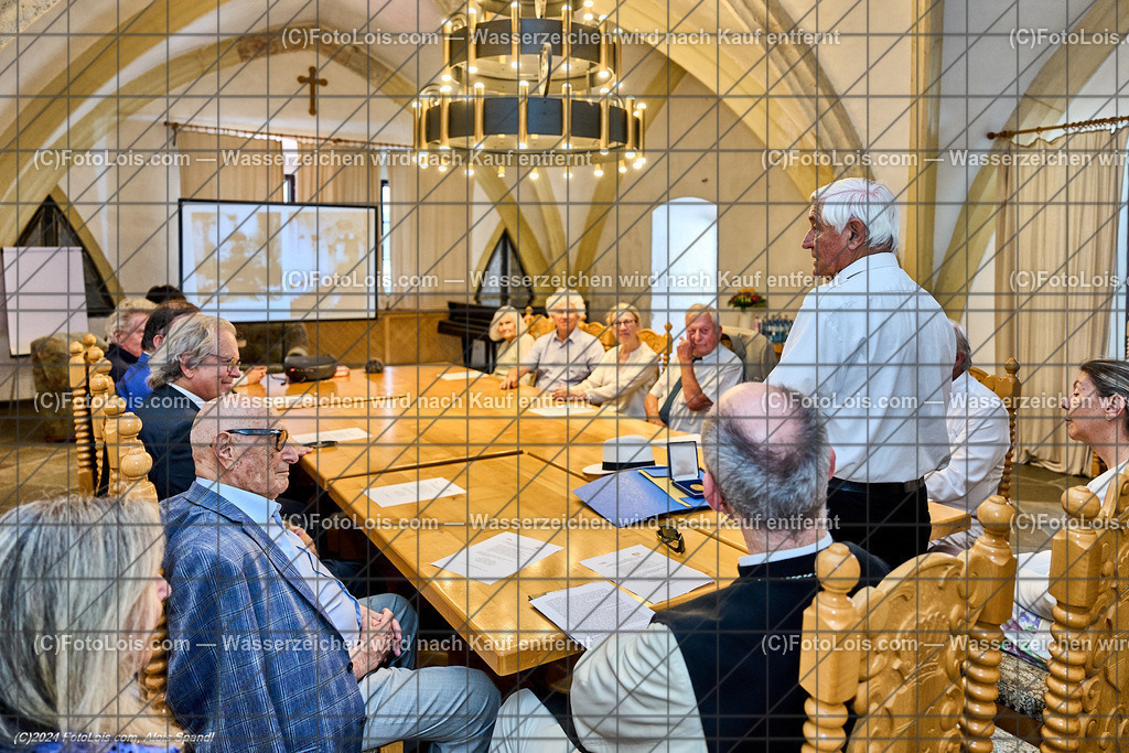 ALP8071_Kartause Gaming_Jubilaeum-Ehrung_Vigneron Jacques | (C)FotoLois.com, Alois Spandl. Ehrung Buchautor Jacques Vigneron aus Ferret, Feier 700 Jahre Hochzeit von Albrecht II mit Johanna von Pfirt, Fr 16. August 2024.
