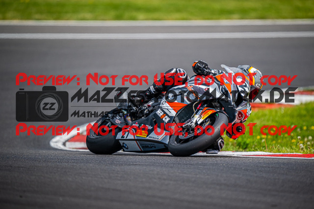 MaZZes_FotoMatrix_220508_93522 | Fotograf Mathias Schmid
Sportfotograf,
Eventfotograf,
Hochzeitsfotograf,
Portraitfotograf