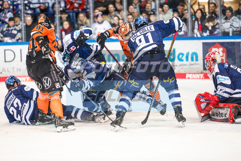 Iserlohn Roosters - Grizzlys Wolfsburg | 
DEL: Iserlohn Roosters - Grizzlys Wolfsburg - Realisiert mit Pictrs.com