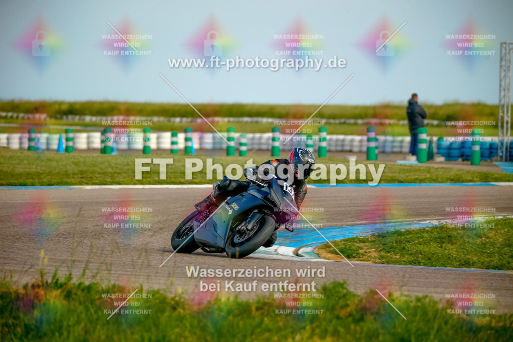 _MOT0116 | Hier findet Ihr Bilder von Touristenfahrten auf der Nürburgring Nordschleife oder von anderen Veranstaltungen die ich besucht habe. Viel Spass beim Durch Schauen 